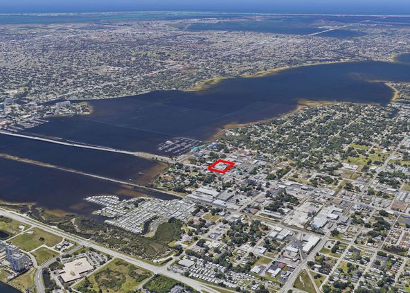 Thornton Site: 405 8th Ave W, Palmetto, FL 34221
